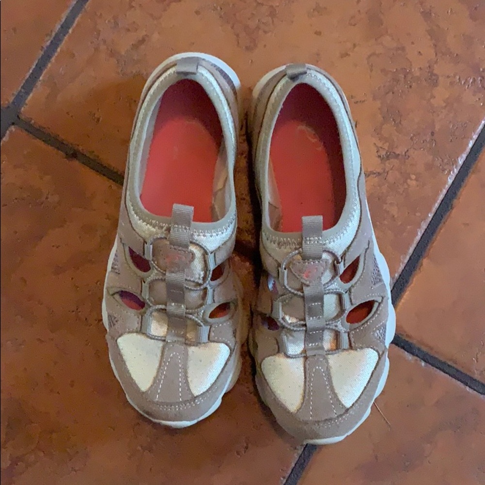 Easy Spirit summer sneakers